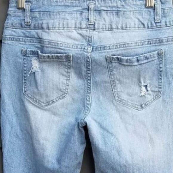 Blue Spice Distressed 3 Button Jeans size 7/8 - Picture 6 of 7